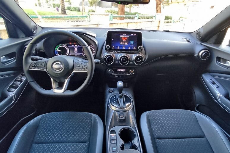 ניסאן ג'וק היברידי